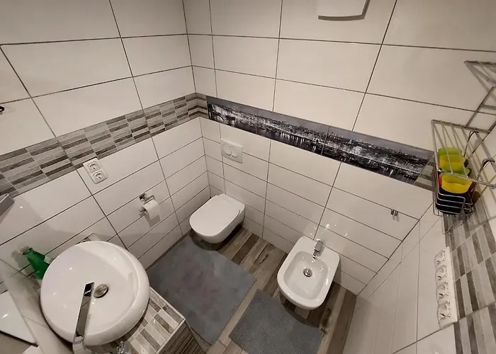 Tiha Dolina Zelezniki